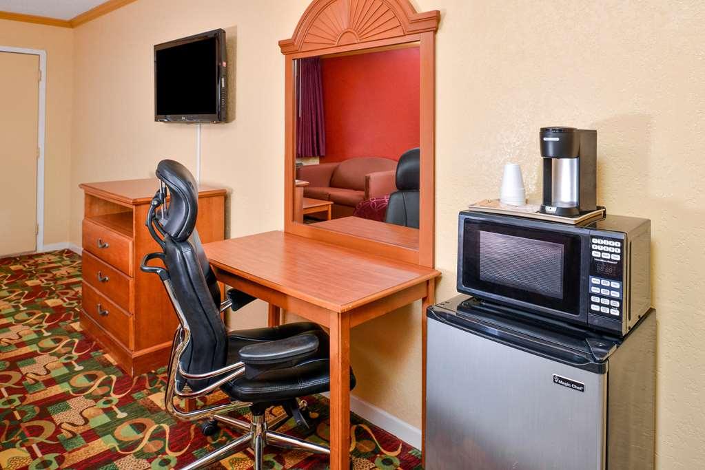 Americas Best Value Inn Buda Eksteriør bilde